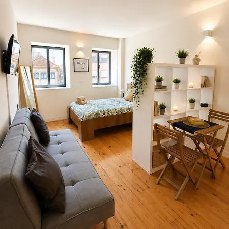 Cozy Retreat In The Heart Of *